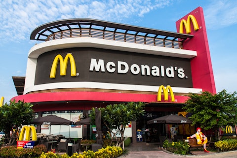 7 Best Restaurant Dividend Stocks to Buy